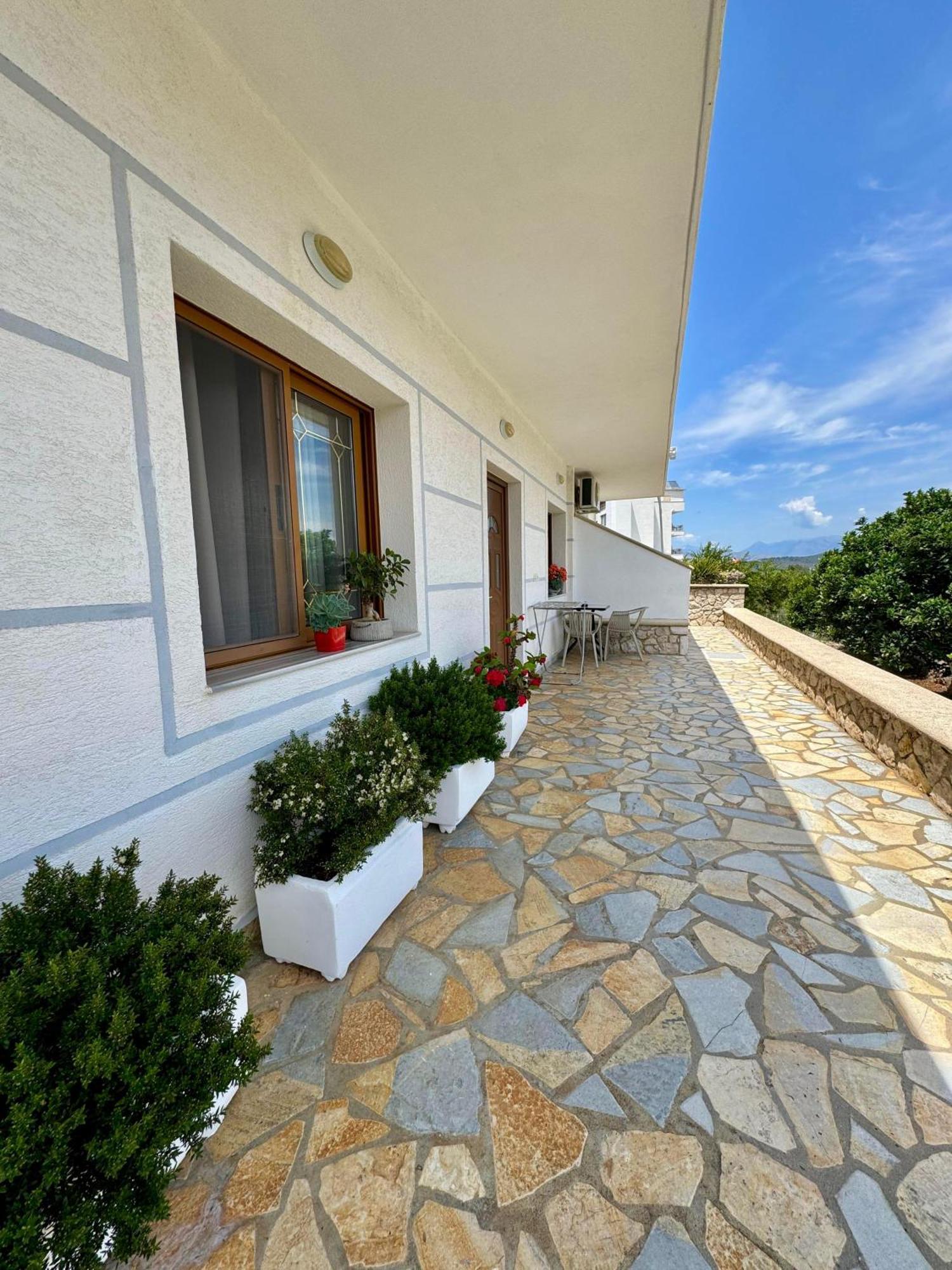 Guest house Redilka